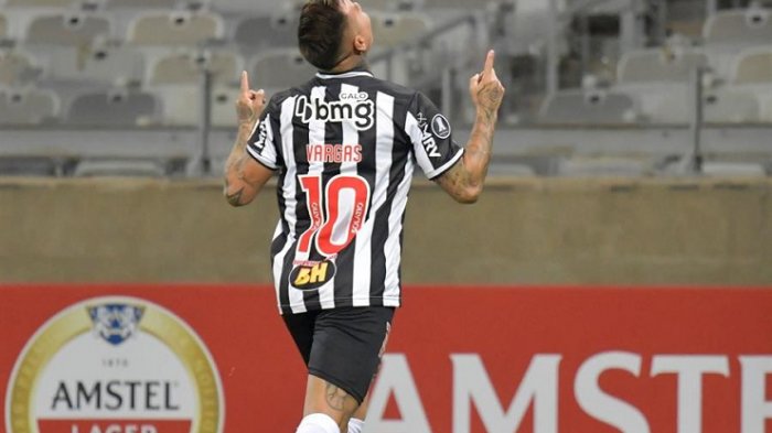 El número 14 de su carrera: Vargas festeja un nuevo título con el Atlético Mineiro en Brasil