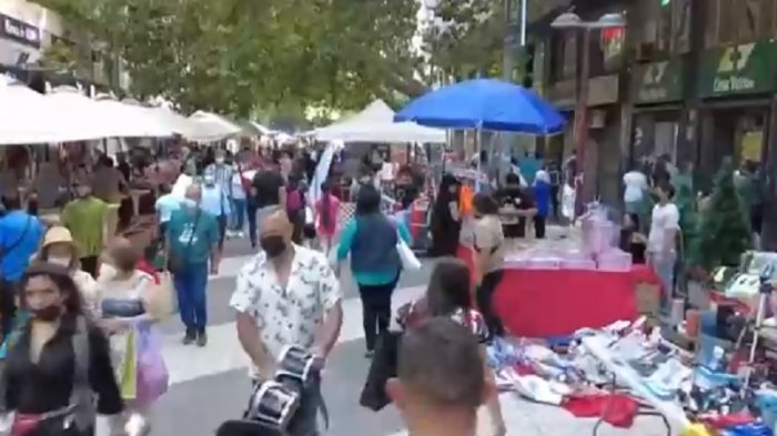 Los nuevos dueños del paseo Ahumada: Bandas organizadas de comercio informal