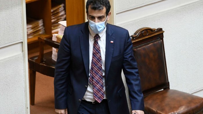 Ministro Delgado tras muerte de Lucía Hiriart: “Como gobierno adherimos a la privacidad”