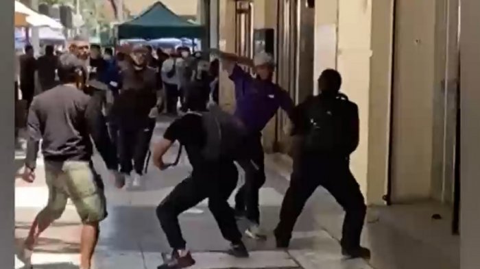 Registran violenta riña en pleno Paseo Ahumada: 