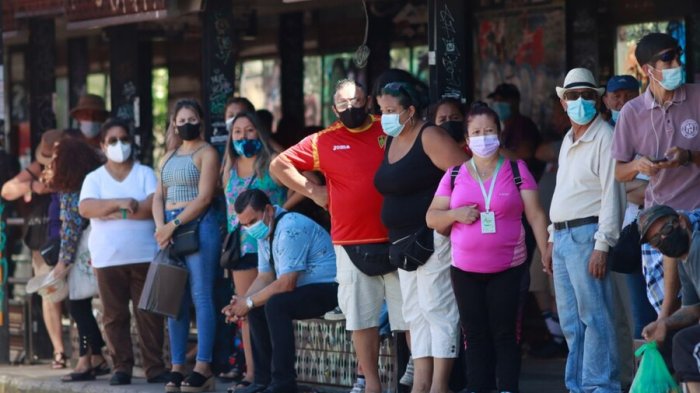 #CompartoMiAuto: La iniciativa que surgió en redes sociales tras la falta de locomoción colectiva