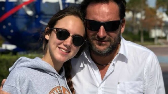 Huevo Fuenzalida realiza viaje con su hija para cumplir sueño de su mamá: 