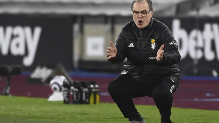 ¿Se termina el romance? Aseguran que el Leeds planea no renovar el contrato de Marcelo Bielsa