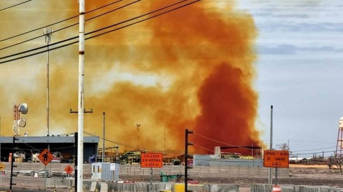 Reportan denso humo amarillo al interior de empresa de explosivos en Calama