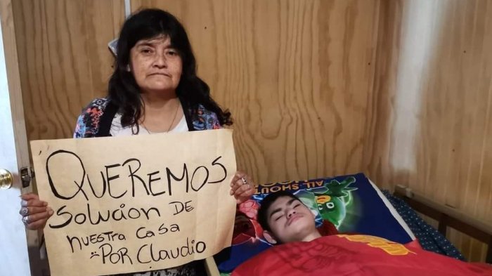 La travesía de Marta para que su hijo postrado pueda tener un hogar tras voraz incendio en Puerto Montt