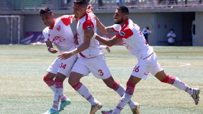 Plantel de Copiapó alza la voz y llama a poner fin a la “incertidumbre” que hay sobre la promoción