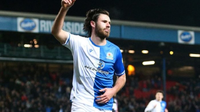 Así fue el golazo de Ben Brereton que le dio el triunfo al Blackburn Rovers