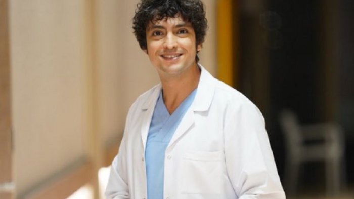Conoce al actor Taner Ölmez, el protagonista de Doctor Milagro