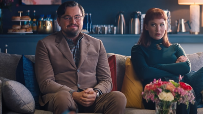 No miren arriba: Número de teléfono que aparece en la película es real y esto pasa si llamas