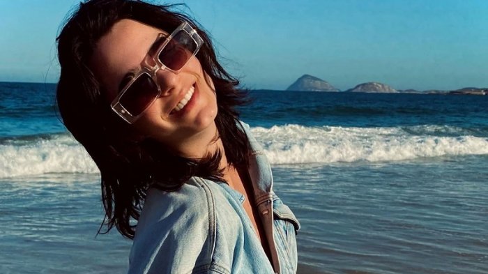 Conmoción en Brasil por muerte de modelo de 18 años tras complejo cuadro de COVID