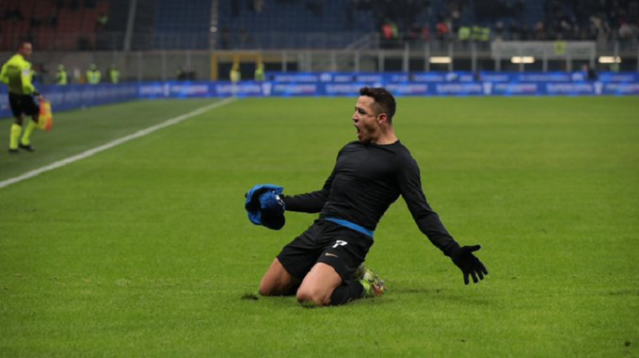 “Si me dejan jugar soy un monstruo”: Alexis vuelve a pedir más minutos tras darle la Supercopa al Inter