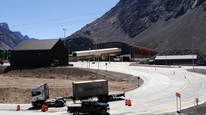 Se confirma brote de COVID en el paso Los Libertadores: Funcionarios inician paro