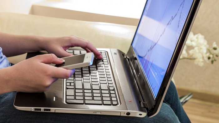 Consejo Asesor recomendó volver al teletrabajo y reducir aforos en recintos privados