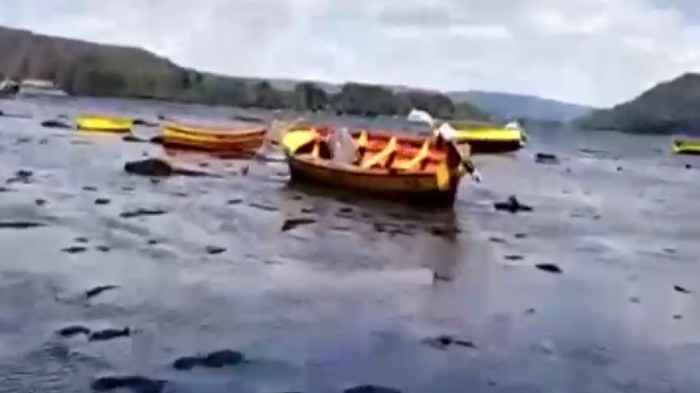 [VIDEOS] Olas golpean costa de Iquique y destruyen muelle en Valdivia