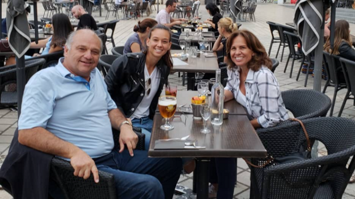 Papá de Tiane Endler y el premio The Best de su hija: “Para nosotros hace tiempo que era la número uno”