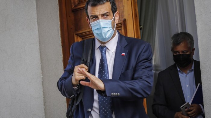 Ministro Delgado refuerza postura del gobierno por proyecto de indulto: 