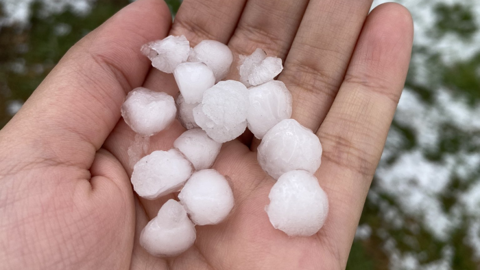 Registros muestran fuertes granizos y tormentas eléctricas en Los Lagos y Aysén