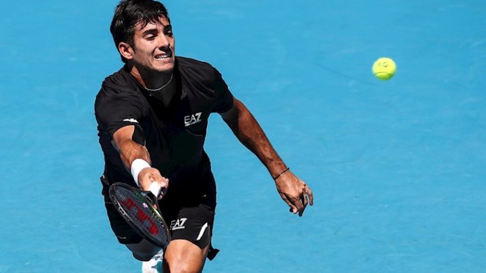 Un errático Garín no pudo contra Monfils y quedó eliminado del Abierto de Australia