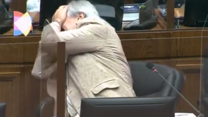“Tenemos que hacernos un antígeno prostático”: El lapsus de Moreira que desató carcajadas en el Senado