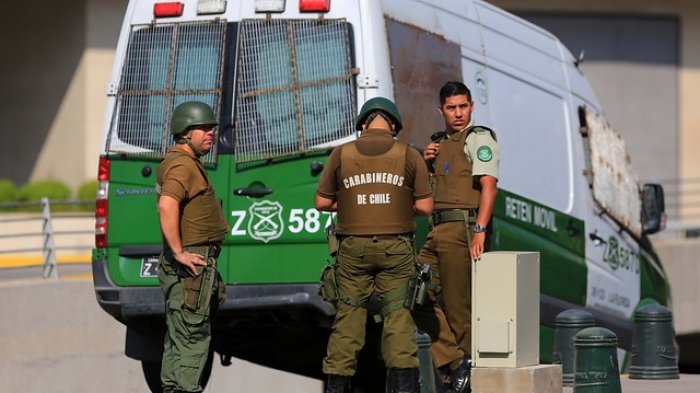 Femicidio frustrado: Mujer logró escapar junto a su hija tras ser atacada con bencina