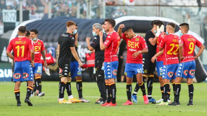 Unión Española: Seis jugadores del plantel arrojaron positivo por COVID-19