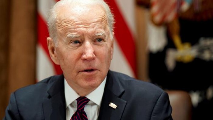 La ironía del micrófono abierto: El duro insulto de Biden a periodista tras pregunta sobre la inflación