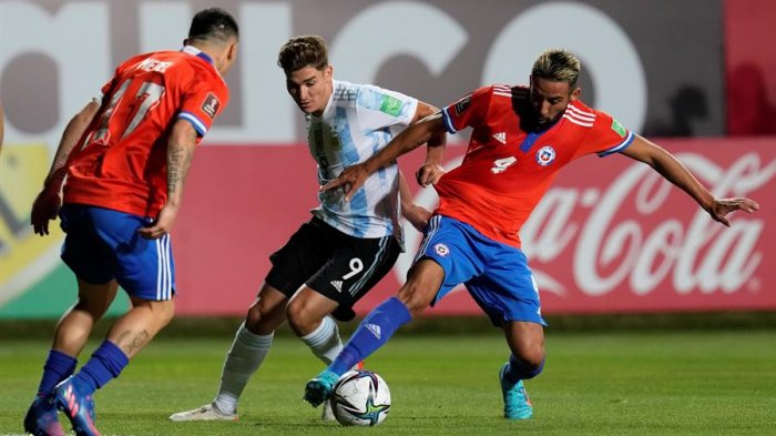 Chile pierde ante Argentina y se complica la clasificación a Qatar 2022