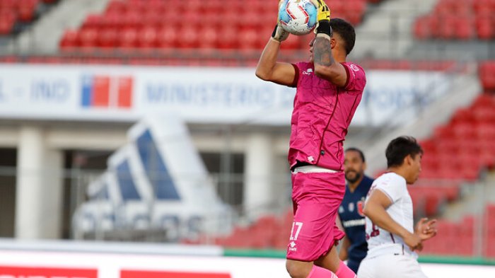 Por lesión de Bravo: Lasarte convoca a nuevo arquero para el partido ante Bolivia