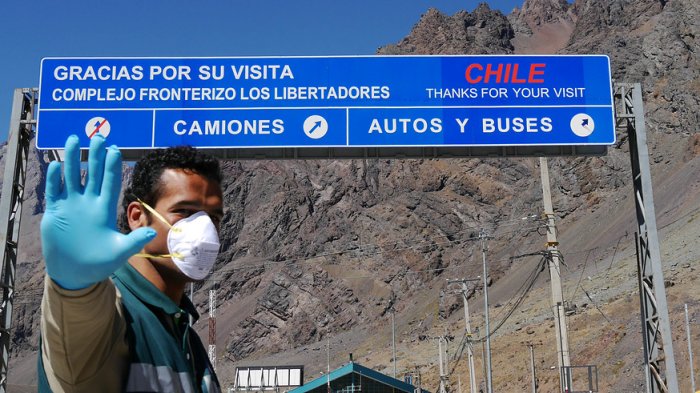 Funcionarios de Aduanas inician paro nacional denunciando relajo en las medidas contra el COVID-19