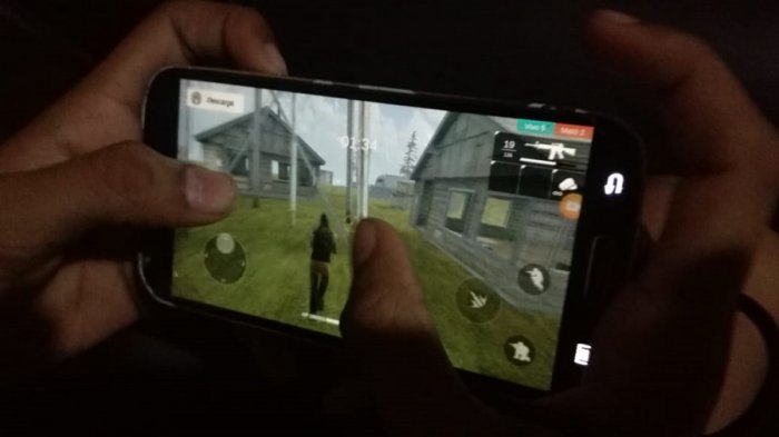 Niño boliviano sustrajo 6.000 dólares para comprar 