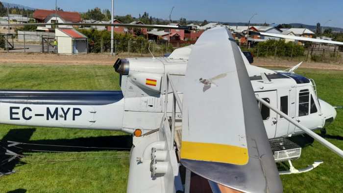 Desconocidos disparan con arma de fuego a helicóptero que combatía incendio forestal en Cholchol