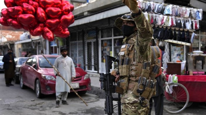 Los talibanes prohíben las celebraciones de San Valentín en Afganistán