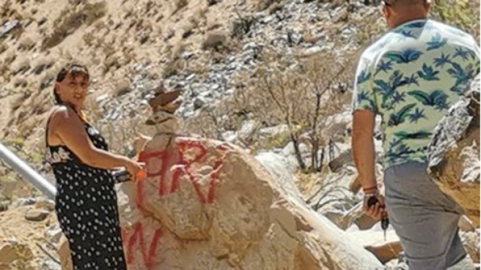 Pareja fue denunciada tras rayar con spray petroglifos en el Valle del Elqui