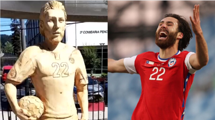 Penco homenajea a Ben Brereton y exhibe su estatua tallada en madera