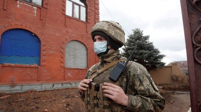 Ucrania hace urgente llamado a civiles de la zona del Donbás para que 