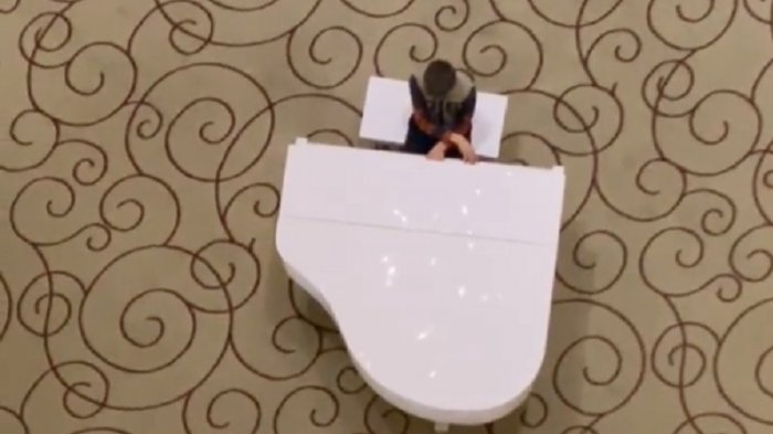 Emocionante registro: Joven fue captado tocando piano en Ucrania mientras se acercaban las tropas rusas