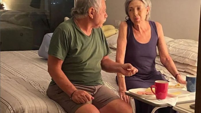 Emotivo mensaje de agradecimiento de Caszely tras el funeral de su esposa: 