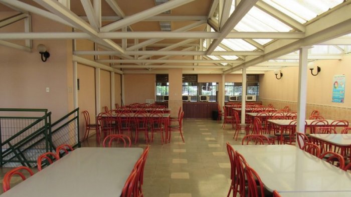 A dos días de haber iniciado: Colegio suspende clases de séptimo a cuarto medio por brote de COVID