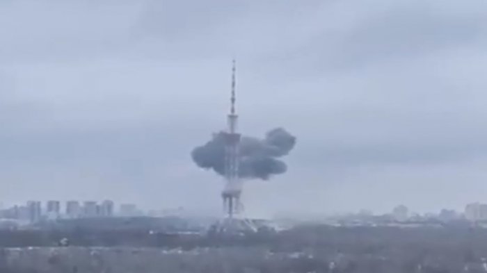Al menos 5 personas murieron en Ucrania tras bombardeo ruso a la torre de televisión de Kiev