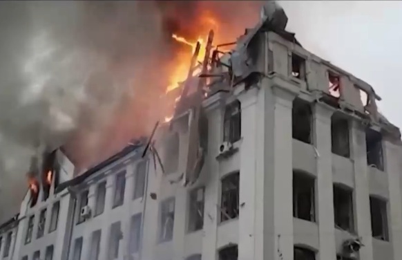 Tras siete días de guerra: Rusia endurece ataques en ciudades claves de Ucrania