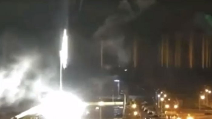 Se registra incendio en la mayor central nuclear de Europa: Habría sido un ataque ruso