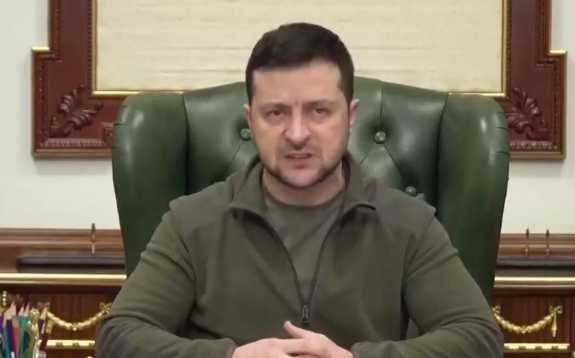 Zelensky se abre a un acuerdo con Rusia sobre la península de Crimea y la zona del Donbás