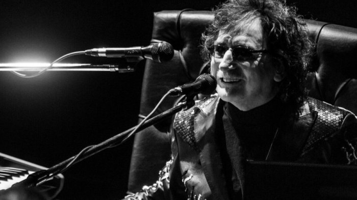 Charly García mantiene un 