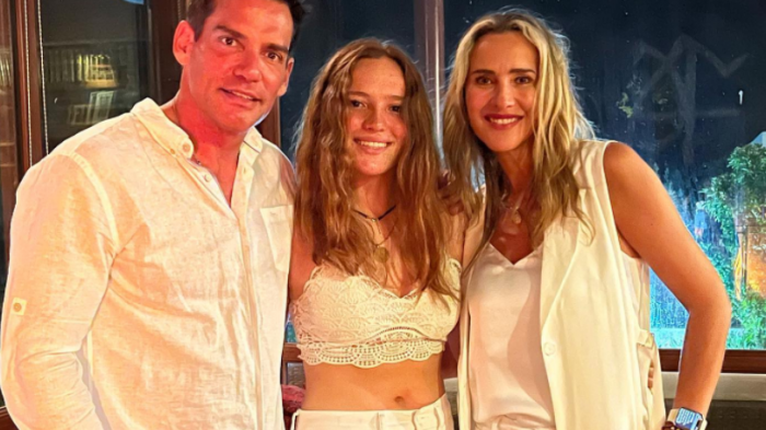 Hija de Cristián de la Fuente y Angélica Castro resultó herida tras sufrir encerrona