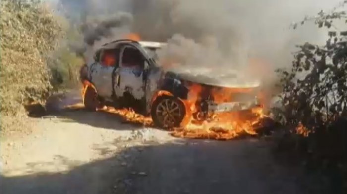 Captan camioneta en llamas que bloqueaba paso de comitiva de ministra Siches en La Araucanía