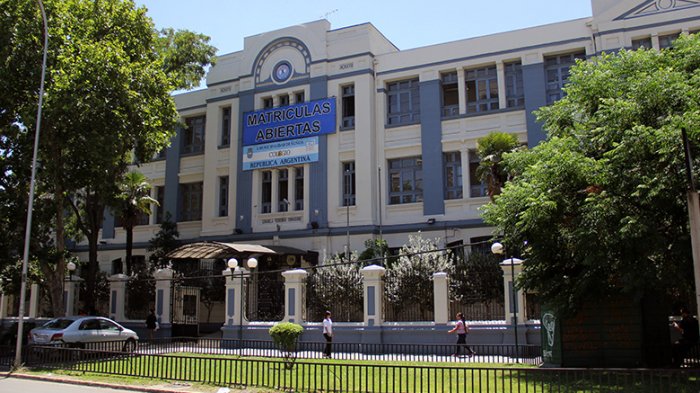 Municipalidad de Ñuñoa denuncia a docentes del colegio República Argentina por presuntos abusos sexuales