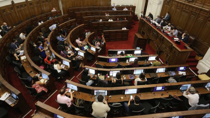 Convención Constitucional: Pleno rechaza definir a Chile como un 