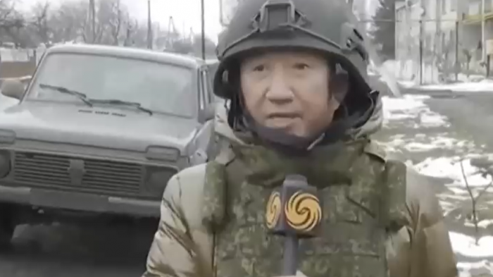 Lo acusan de desinformar: Reportero chino es el único corresponsal en lado ruso