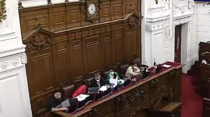 Maratónica jornada en la Convención: No hay acuerdo por sistema político