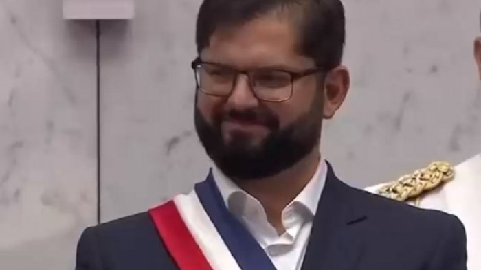 Primera semana de mandato: El nuevo estilo comunicacional de Gabriel Boric